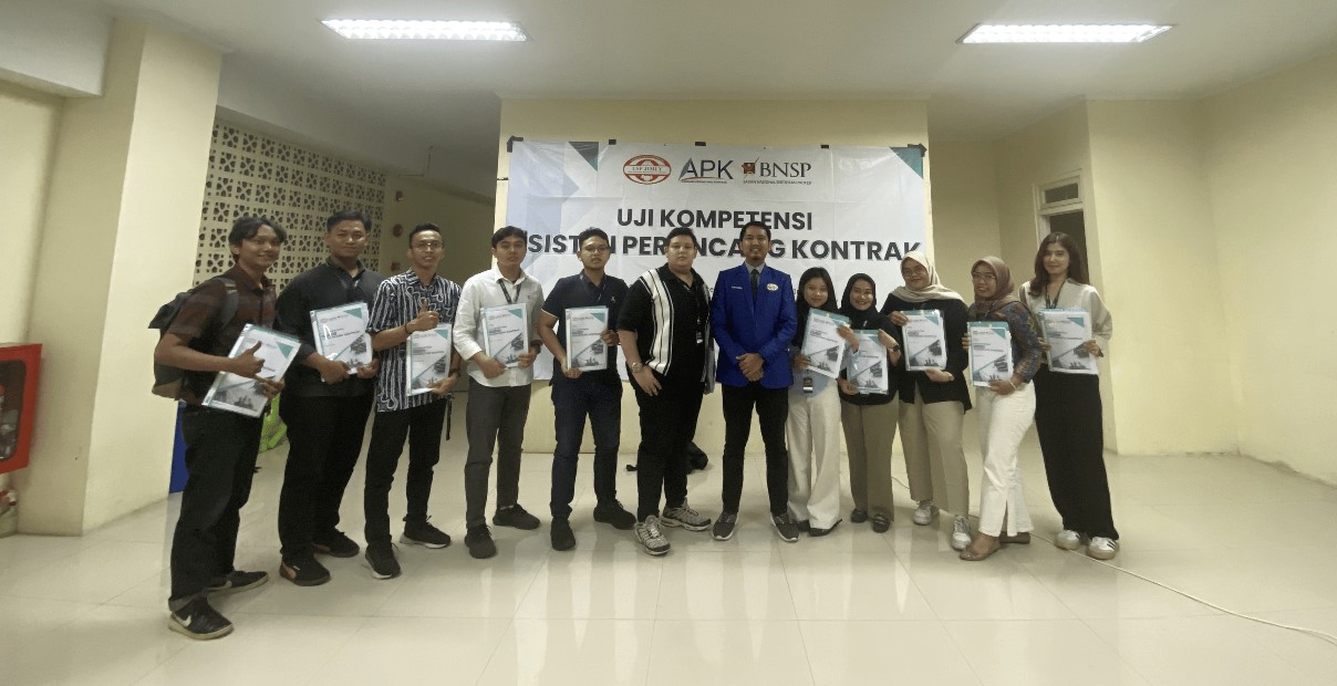 foto blog Perkuat Kompetensi Legal Drafting, Lab Hukum UPN Veteran Jatim Hadirkan Tujuh Asesor Ahli dalam Uji Kompetensi Asisten Perancangan Kontrak